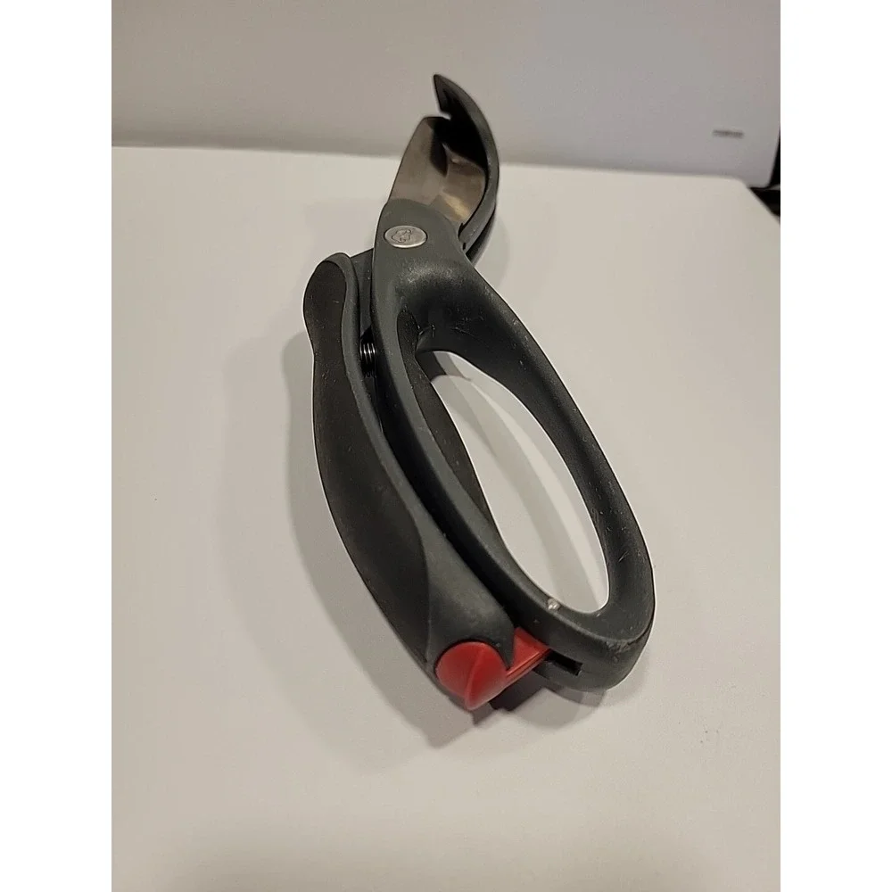 Pampered Chef Salad Chopper #2582 Double Bladed Shears Scissors Handle Locks